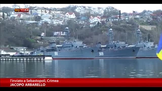 Ucraina, comandante marina si schiera con filo-russi