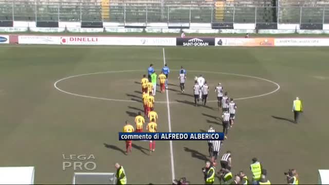 Lega Pro, Viareggio-Lecce 2-0