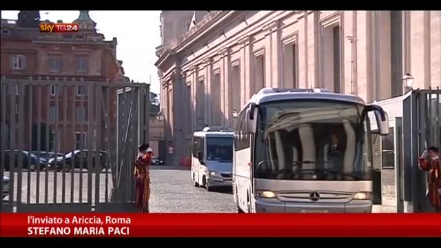 Papa Francesco ad Ariccia, tanti i fedeli in attesa
