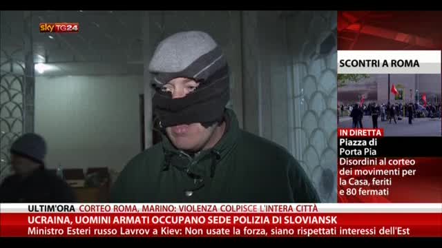 Ucraina, uomini armati occupano sede Polizia di Sloviansk