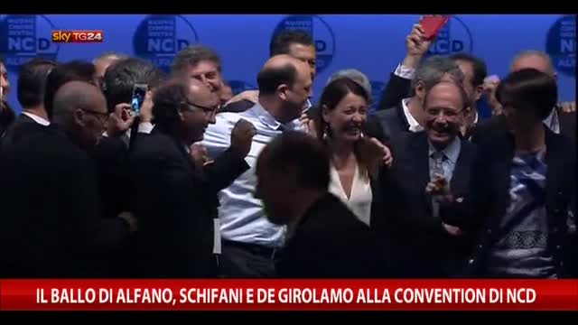 Il ballo Alfano, Schifani e De Girolamo alla convention NCD