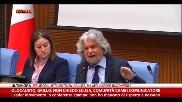 Olocausto, Grillo: "Non ho mancato di rispetto a nessuno"