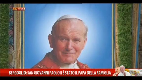 Bergoglio: San Giovanni Paolo II è stato Papa della famiglia