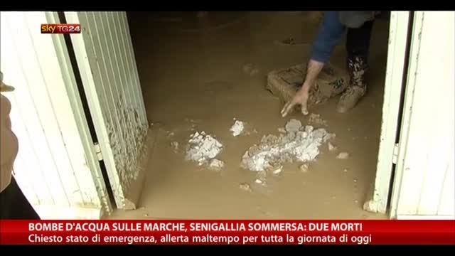 Bombe d'acqua sulle Marche, Senigallia sommersa: due morti