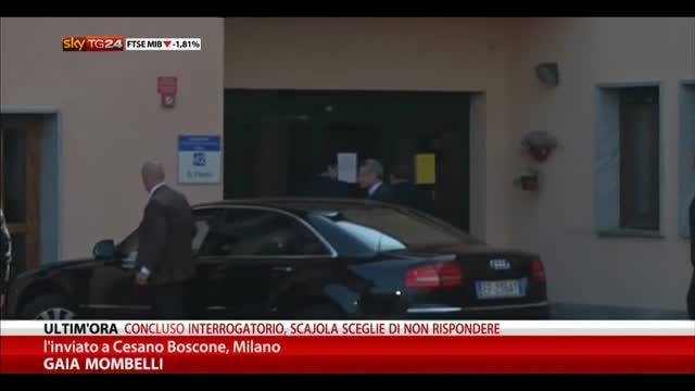 Berlusconi ai servizi sociali, prima giornata dai malati