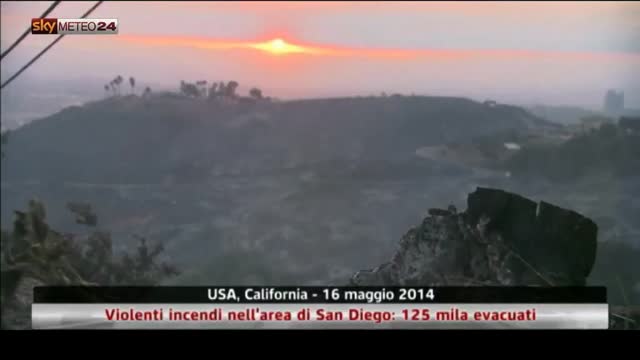 USA, violenti incendi nell'area di San Diego. Video.