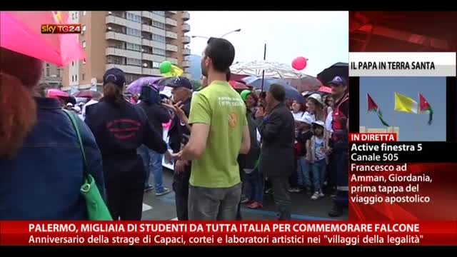 Palermo, migliaia di studenti per commemorare Falcone