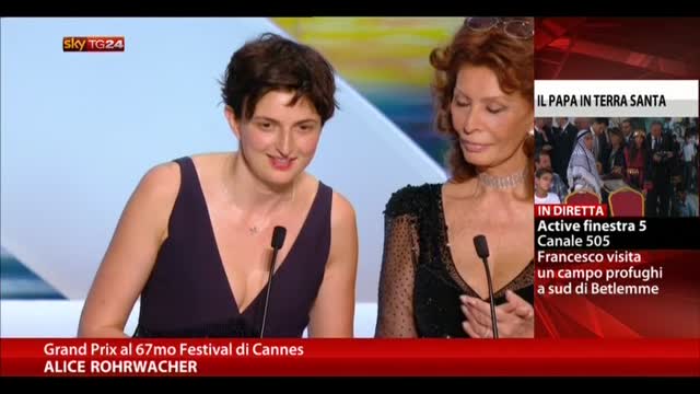 Cannes, la gioia di Alice Rohrwacher premiata col Grand Prix