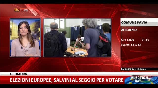 Europee, Salvini al seggio per votare
