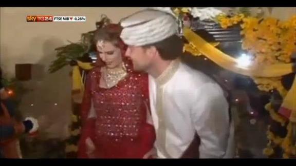 Pakistan, coppia inglese celebra il matrimonio numero 66