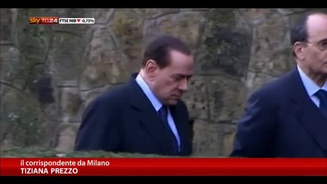 Napoli, procura valuta l'incriminazione per Berlusconi