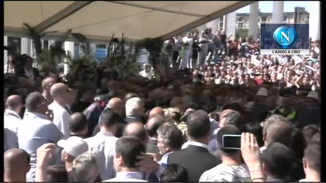 Funerale di Ciro Esposito, anche De Laurentiis a Scampia
