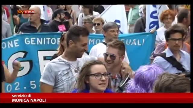 Gay pride, cortei in diverse città di Italia e di Europa