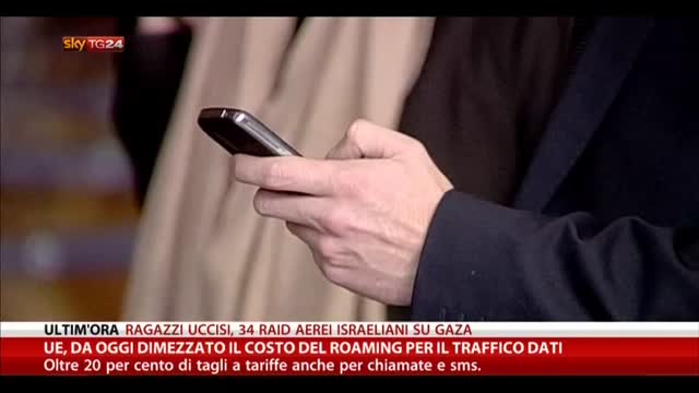 Ue, da oggi dimezzato costo del roaming per il traffico dati