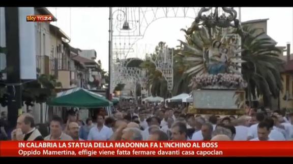 In Calabria la statua della Madonna fa l'inchino al boss