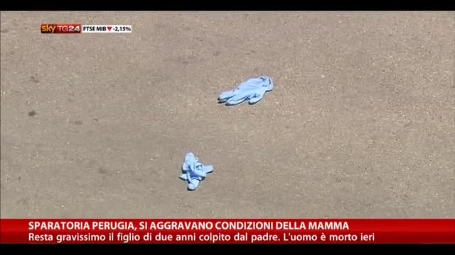 Sparatoria Perugia, si aggravano condizioni della mamma