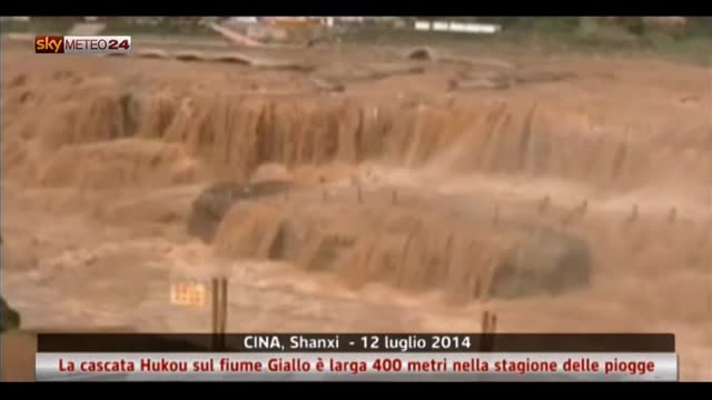 Cina: cascata Hukou sul fiume Giallo attrae numerosi turisti