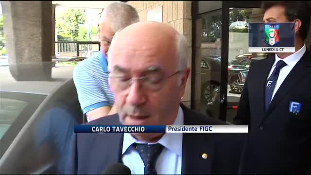 Ct Italia, Tavecchio chiama Conte: "Aspetto la sua risposta"