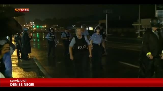Ferguson, 200 manifestanti non rispettano il coprifuoco