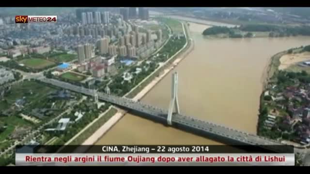 Cina, rientra negli argini il fiume Oujiang dopo esondazione