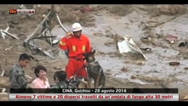 Cina, almeno 7 vittime sotto ondata di fango alta 30 metri