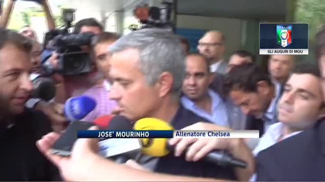 Conte debutta in azzurro: gli auguri di Mourinho