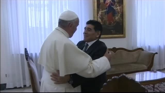 Maradona incontra Papa Francesco
