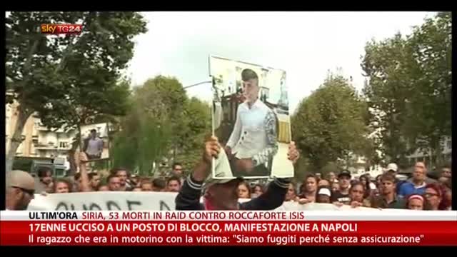 17enne ucciso a un posto di blocco, manifestazione a Napoli