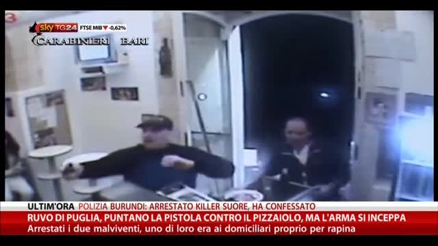 Ruvo di Puglia, pistola contro pizzaiolo ma l'arma s'inceppa