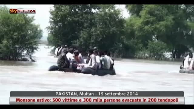 Pakistan, monsone estivo: 500 vittime e 300 mila evacuati