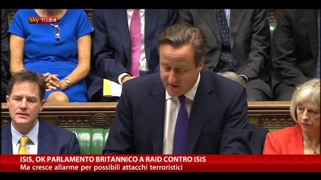Isis, ok Parlamento britannico a raid contro Isis