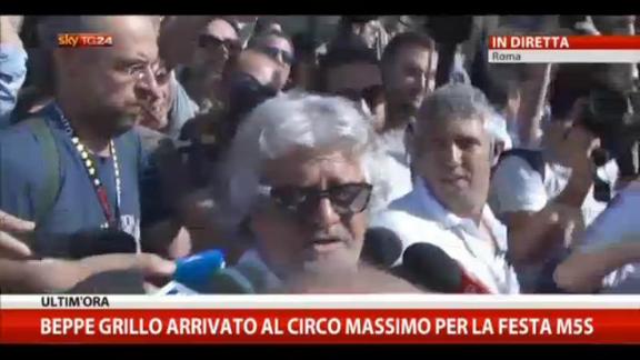 Beppe Grillo arrivato al Circo Massimo per la festa M5S
