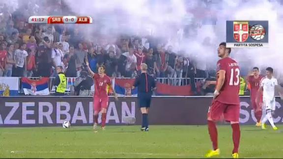 Serbia-Albania finisce nel caos: match sospeso dopo 41'