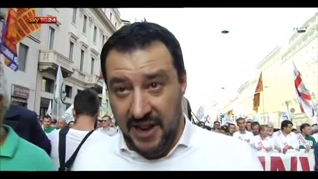 Salvini: porte aperte a rifugiati politici ma no clandestini