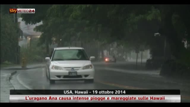 L’uragano Ana porta intense piogge e mareggiate sulle Hawaii