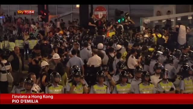 Hong Kong, Governo: forze straniere nelle proteste