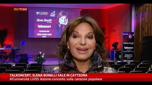 Talkoncert, Elena Bonelli sale in cattedra