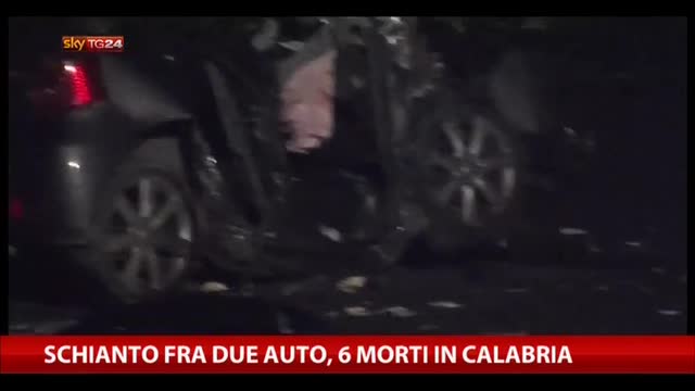 Schianto tra due auto, 6 morti in Calabria