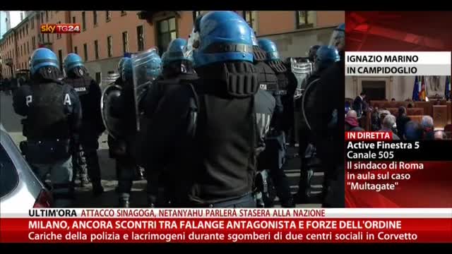 Milano, scontri tra falange antagonista e forze dell'ordine