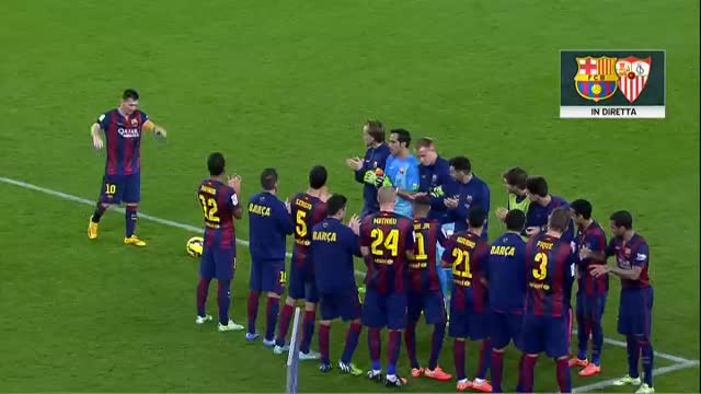 Tutti in piedi al Camp Nou: Messi nella storia della Liga