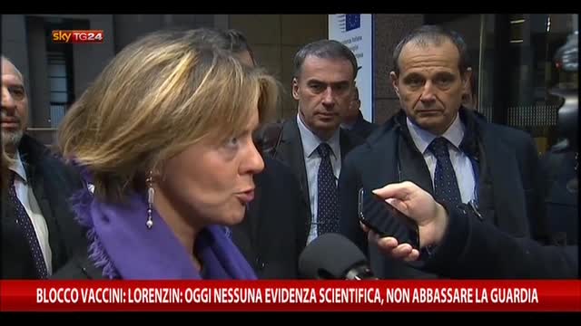 Blocco vaccini, Lorenzin: "Non abbassare la guardia"