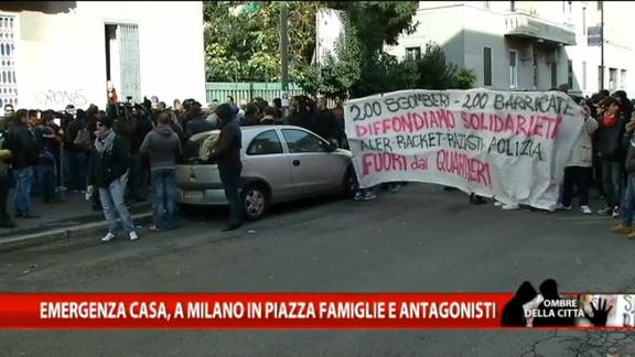 Emergenza casa, a Milano in piazza famiglie e antagonisti