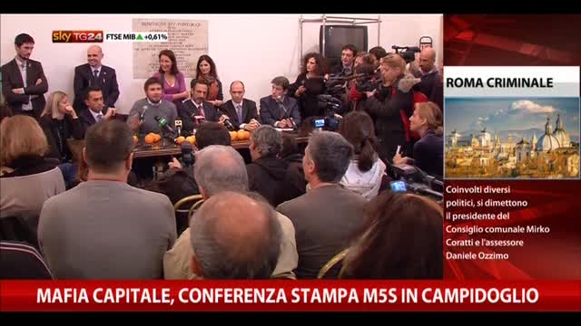 Roma, Di Battista (M5S): "Sciogliere Comune per mafia"