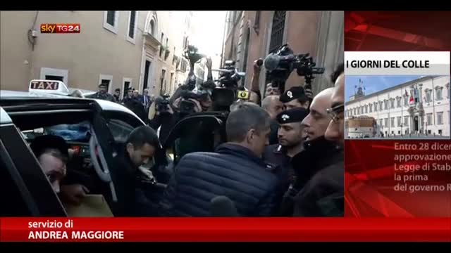 Grillo: "Napolitano non dovrebbe dimettersi ma costituirsi"