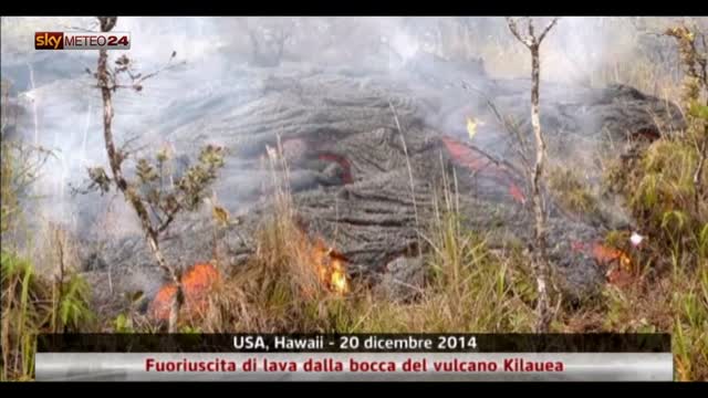 Hawaii, fuoriuscita di lava dalla bocca del vulcano Kilauea