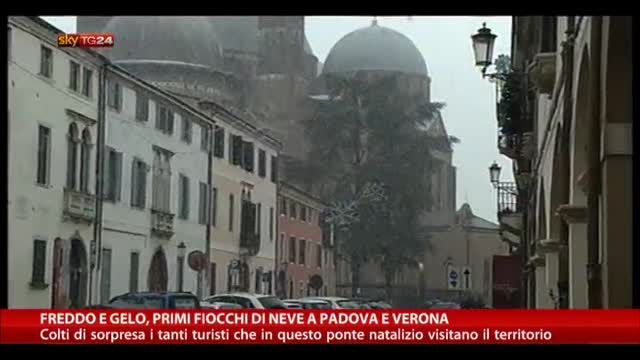 Freddo e gelo, primi fiocchi di neve a Padova e Verona