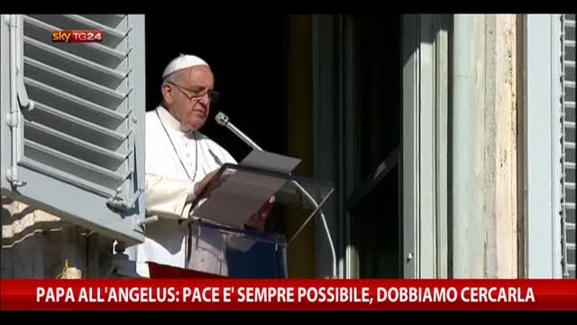 Papa all'Angelus: pace sempre possibile, dobbiamo cercarla