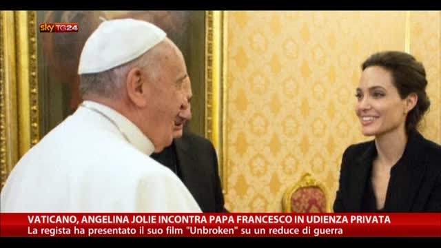 Vaticano, Angelina Jolie incontra il Papa in udienza privata