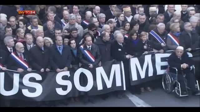 Fiume di folla a Parigi per la marcia contro il terrorismo