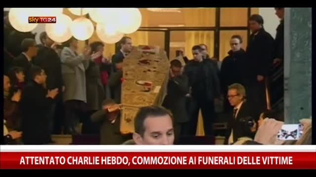 Attentato Charlie Hebdo, commozione a funerali delle vittime